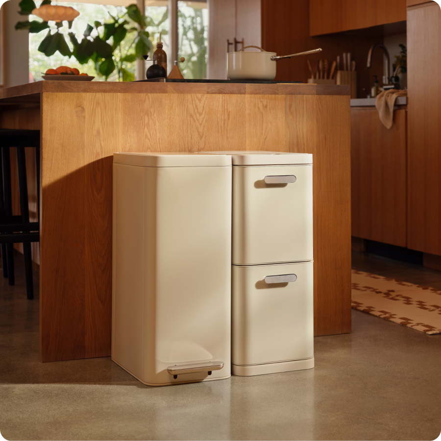 Trash and recycling duo system in kitchen